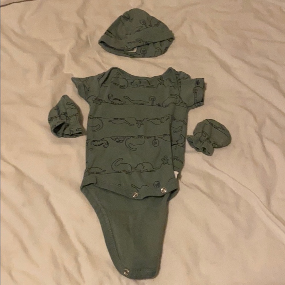 NB Onesie Outfit